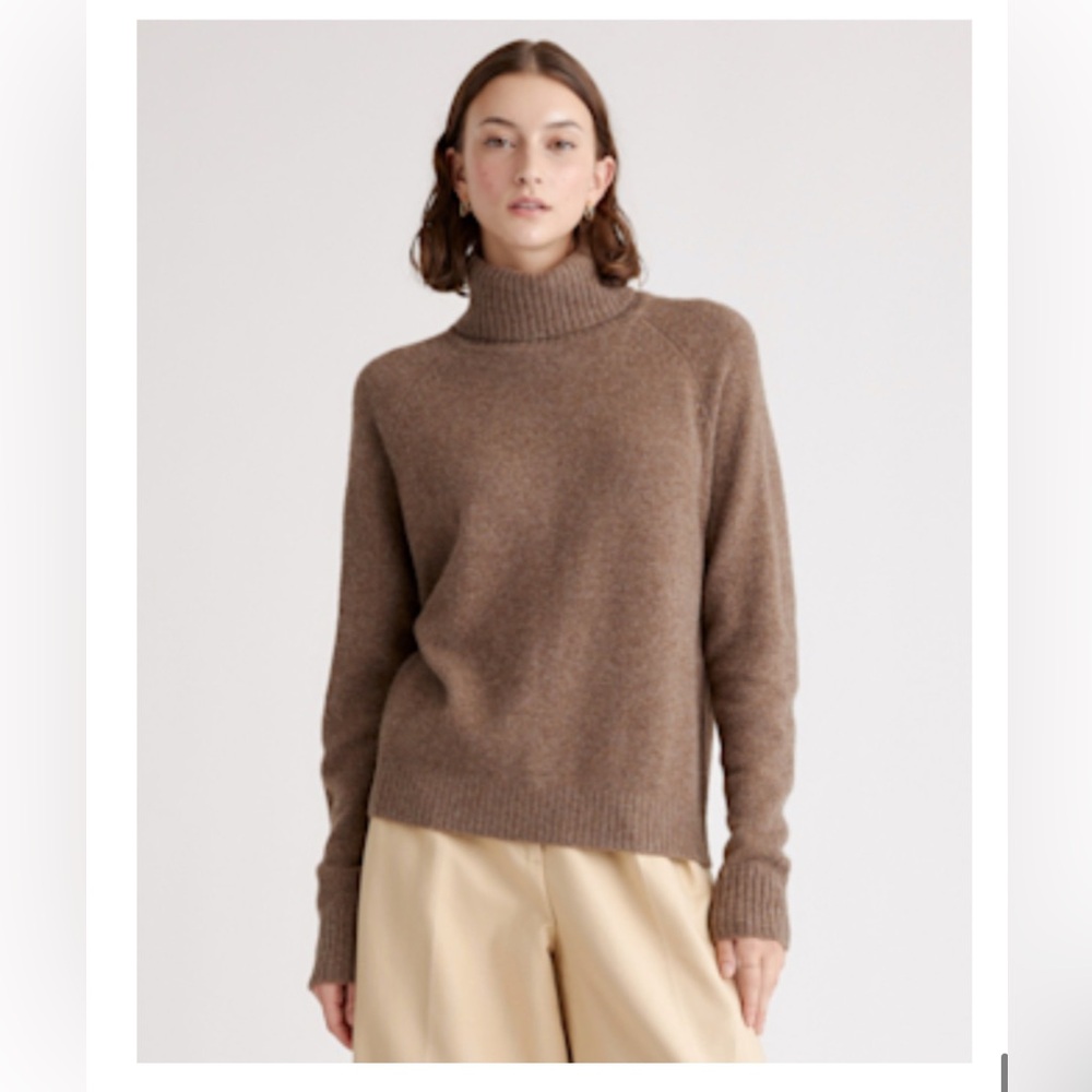 NWOT Quince Brown Turtleneck Sweater